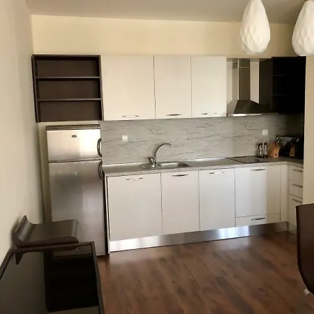 Apartment In Peter House *
